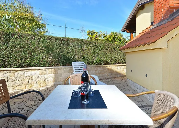 Ana 379 Apartamento Rovinj